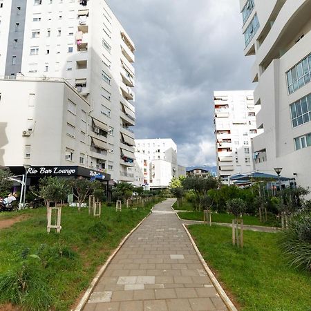 Tirana Contact Apartment Zewnętrze zdjęcie